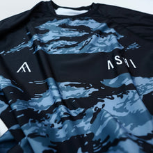 Load image into Gallery viewer, Long Sleeve Tiger Stripe Camo Rashguard