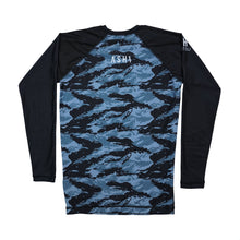 Load image into Gallery viewer, Long Sleeve Tiger Stripe Camo Rashguard