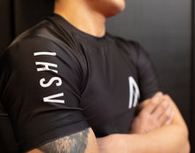 Load image into Gallery viewer, Ashi Black Rashguard- Short Sleeve
